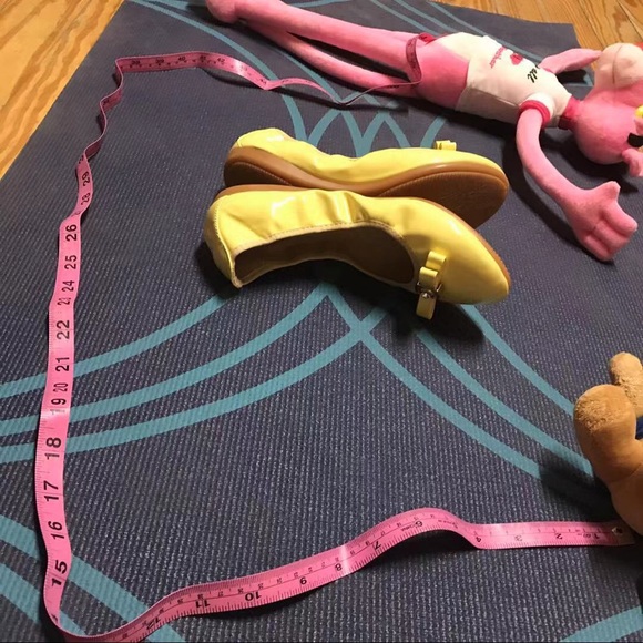 Gorgeous yellow shoes, never worn before! - Picture 7 of 8